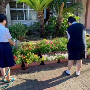 家庭科の取組み～幼稚園や保育園と交流体験授業～