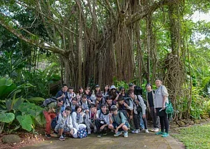 登山ワンゲル部　学校洗浄ボランティア