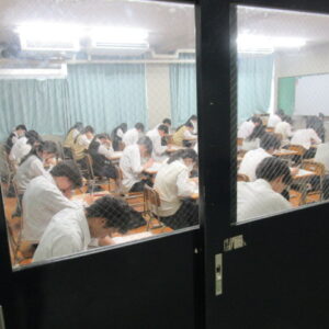 家庭科部　調理実習を行いました。