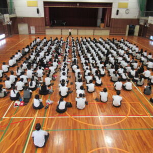 ２学期始業式を行いました。